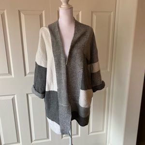 Sweater grey and white size S / M